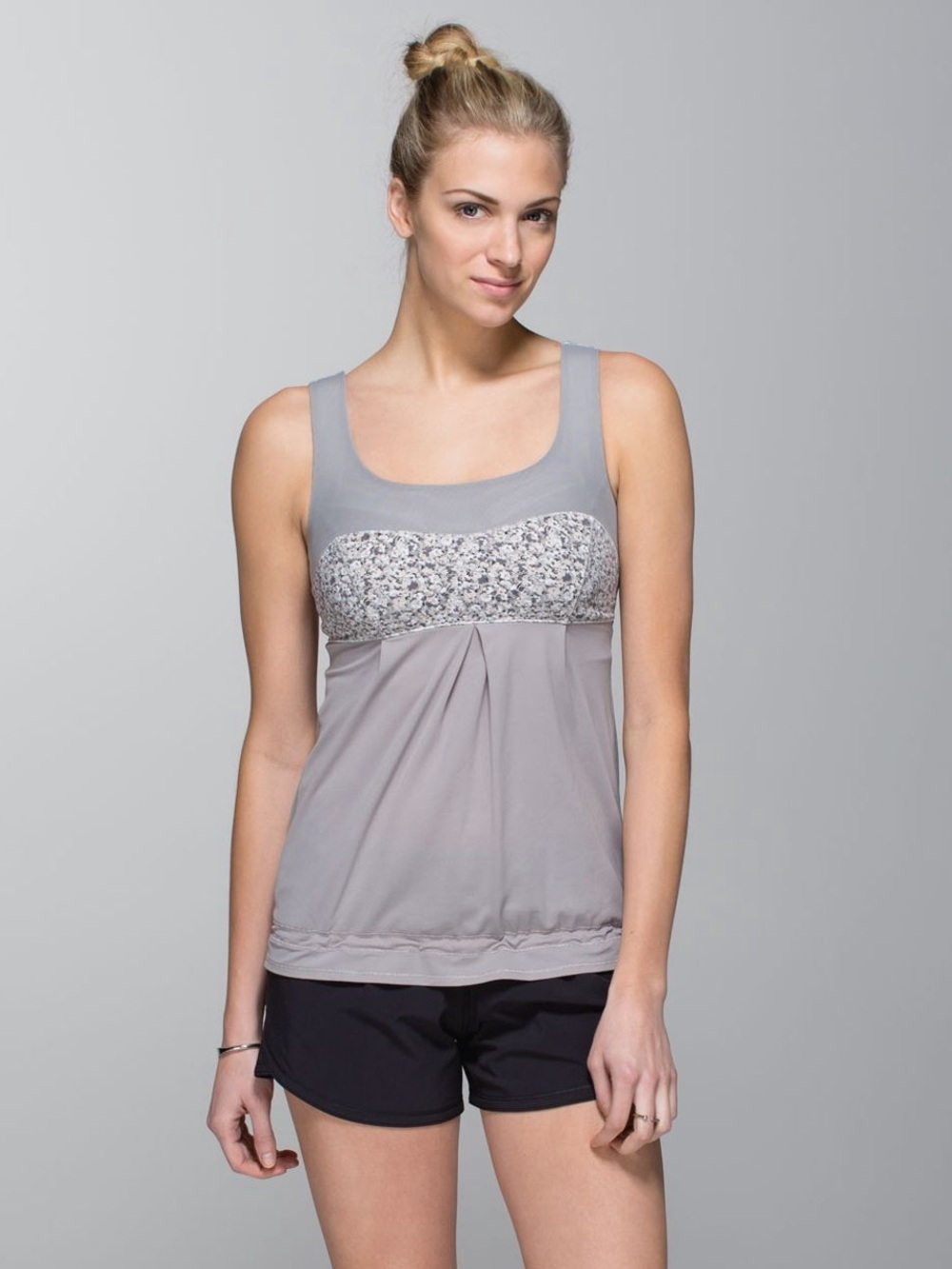 LULULEMON | Elevate Tank Ambient Grey / Petite Fleur Silver Spoon